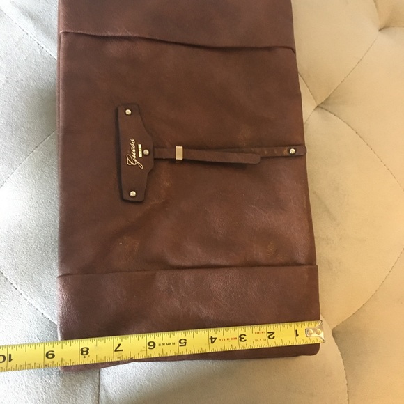 Guess purse - Picture 5 of 6